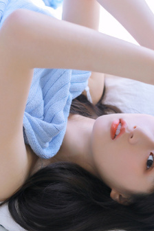 北原里英